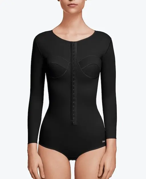 voe-5010 گن بعد از جراحی لیپوماتیک تمام بدن زنانه شورتی ووئه VOE | کد 5010